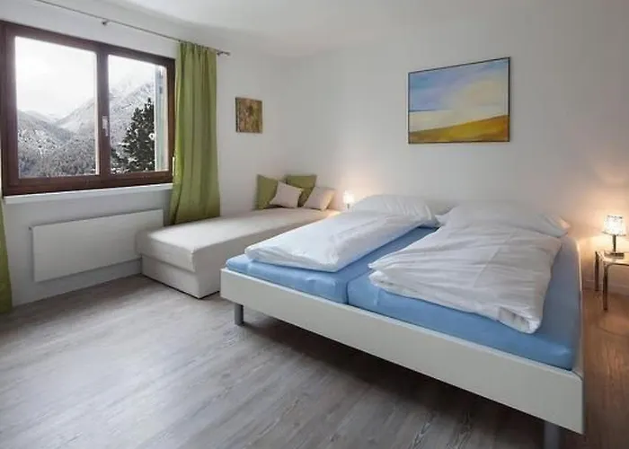 Casa de Férias Chasa Diala Fuer 12 P By Interhome Scuol